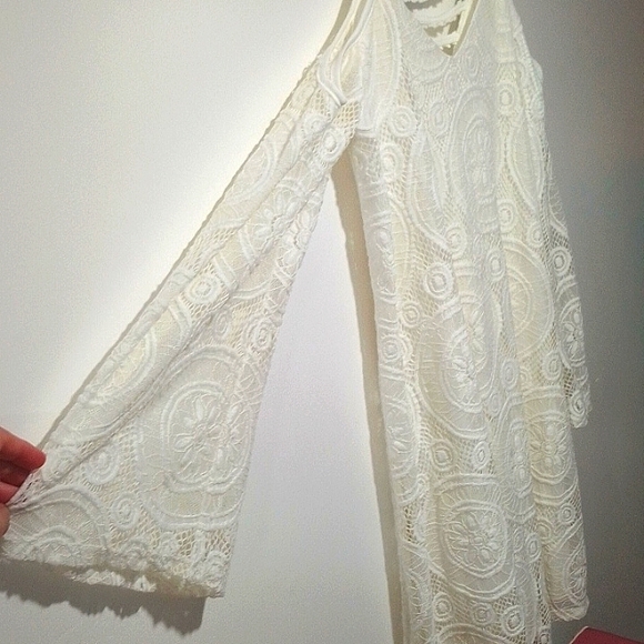 Boho Chic Lace dress - Picture 3 of 6